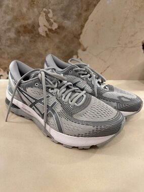 ASICS Gel Nimbus Women's Running Shoe Sz 11